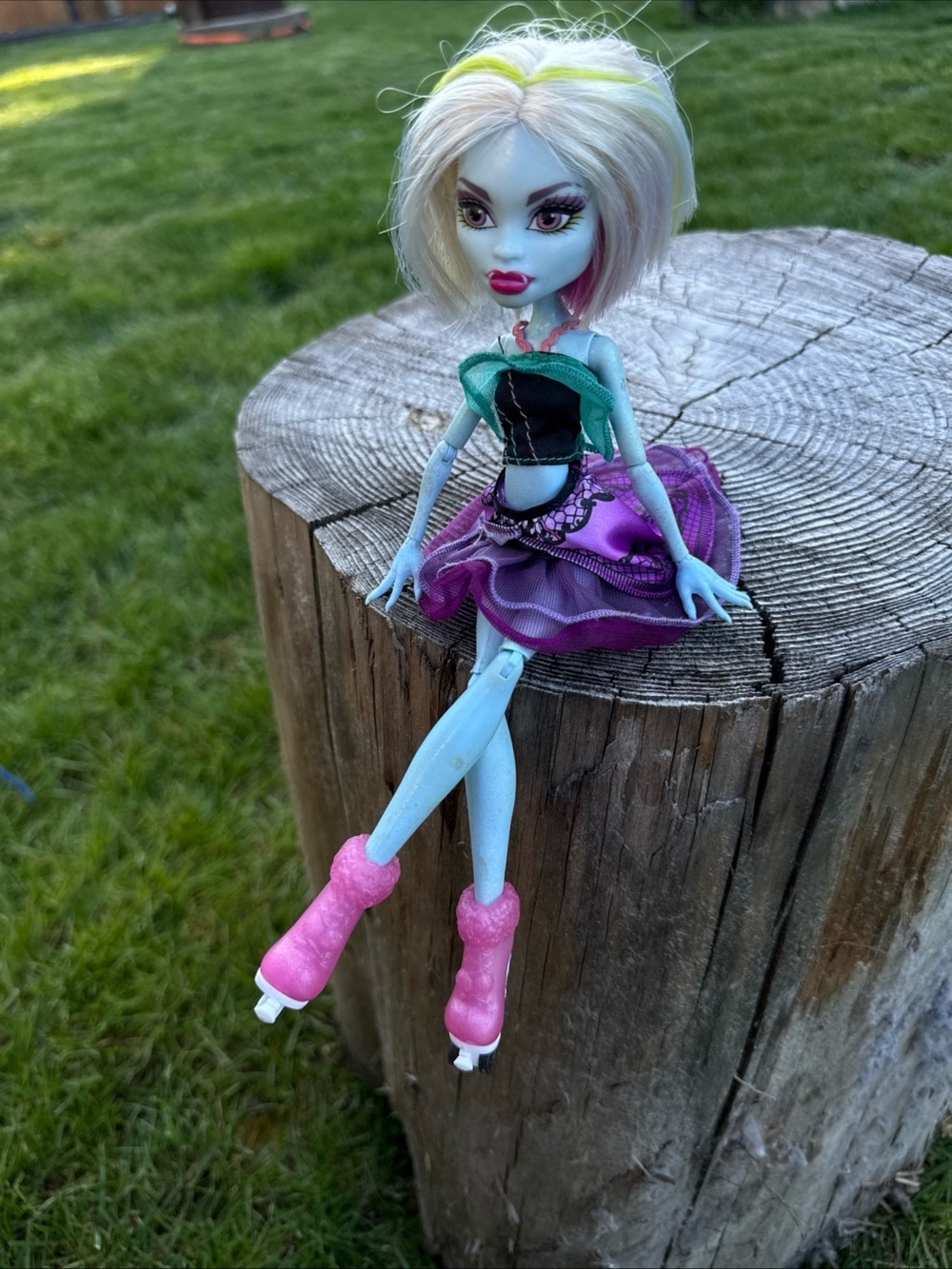 Mattel Monster High Abbey Abominable Skultimate Roller Maze doll. - Picture 5 of 10